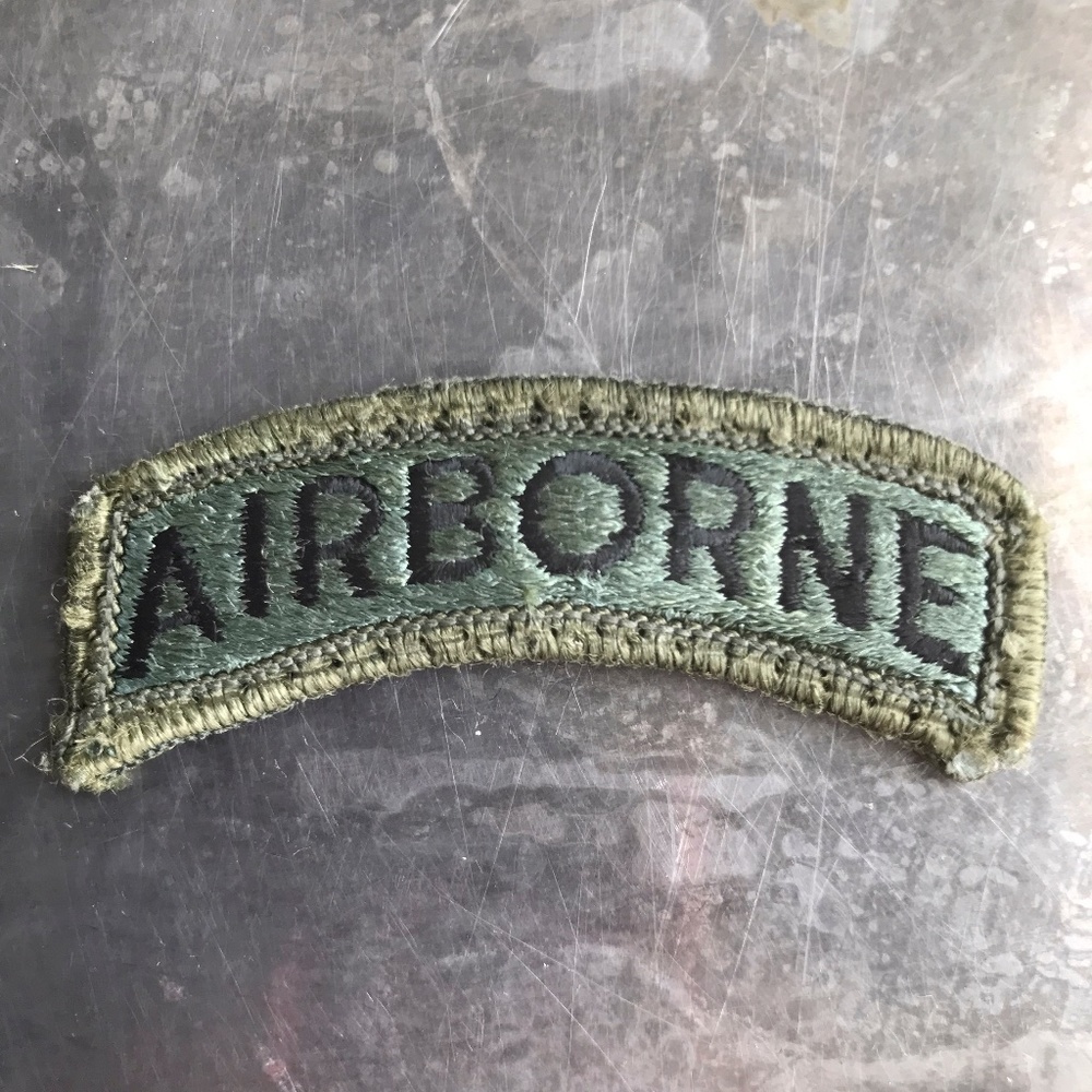 AIRBORNE fully embroidered arch patch, vintage